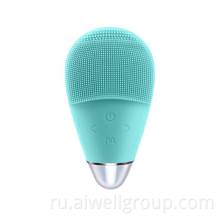 clean silicone face brush